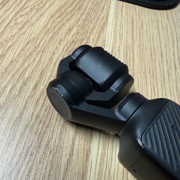 DJI - Osmo Pocket 3 3-Axis Stabilized 4K Handheld Camera - Rotatable Touchscreen - Picture 7 of 14